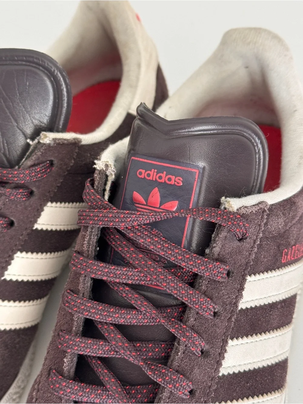 adidas gazelle burgundy, gray Suede Sneakers with Cream Stripes size 7